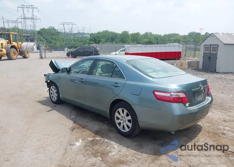 2007 Toyota Camry Xle V6 z USA, uszkodzony, nr VIN 4T1BK46K87U519119